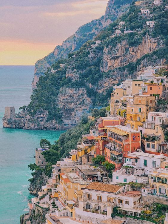 Colourful buildings cascading down the cliffside at Positano on the Amalfi Coast, Italy